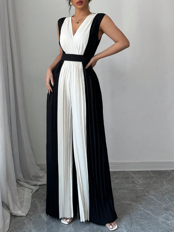 High Waisted Loose Contrast Color Pleated V-Neck Jumpsuits